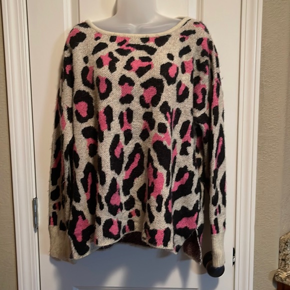 Sweaters - Leopard print sweater pink black and cream size XL